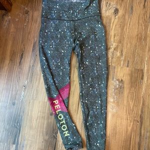 Peloton reversible leggings